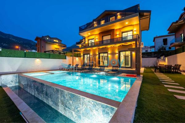 Luxury 4-Bedroom Villa in Fethiye Ölüdeniz with Private Pool – Villa Casa Del Mar
