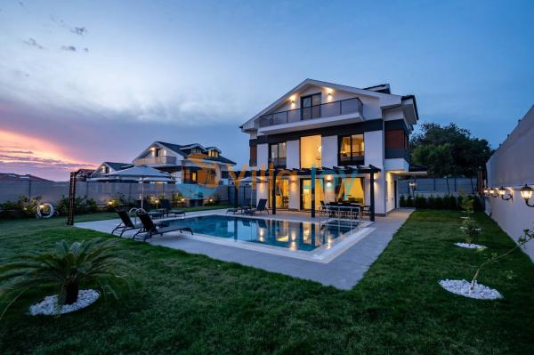 Villa Dream Garden 1