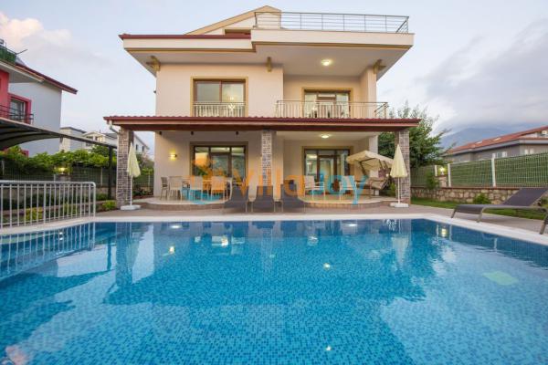 Villa Gold
